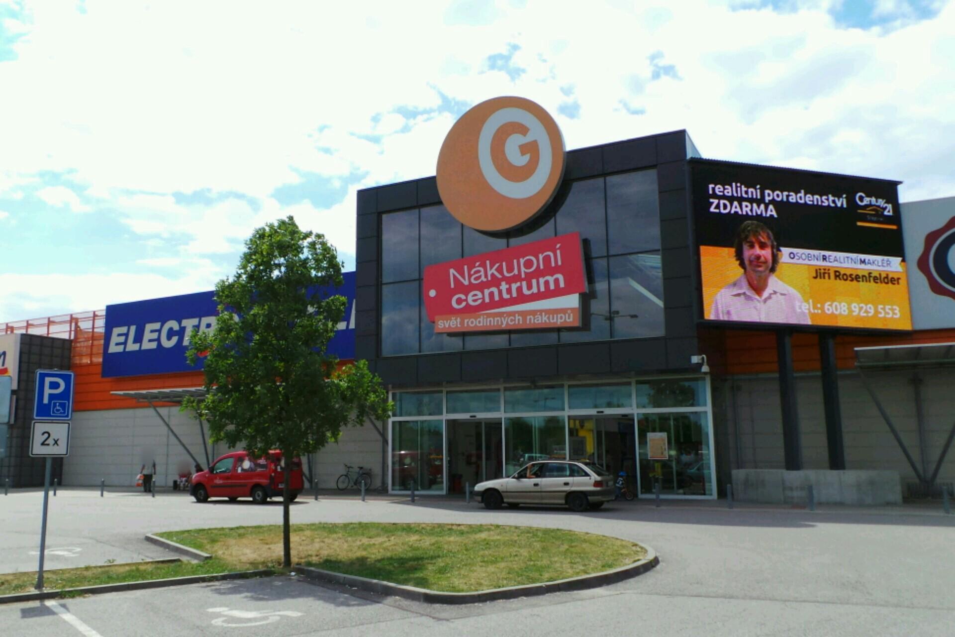 TAKKO FASHION foto 2