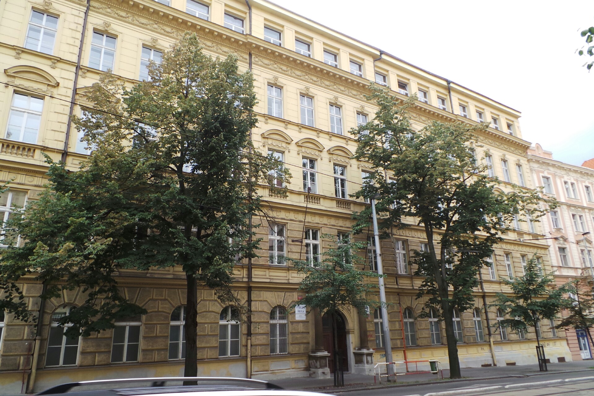 ZŠ a Střední škola Praha 2, Vinohradská