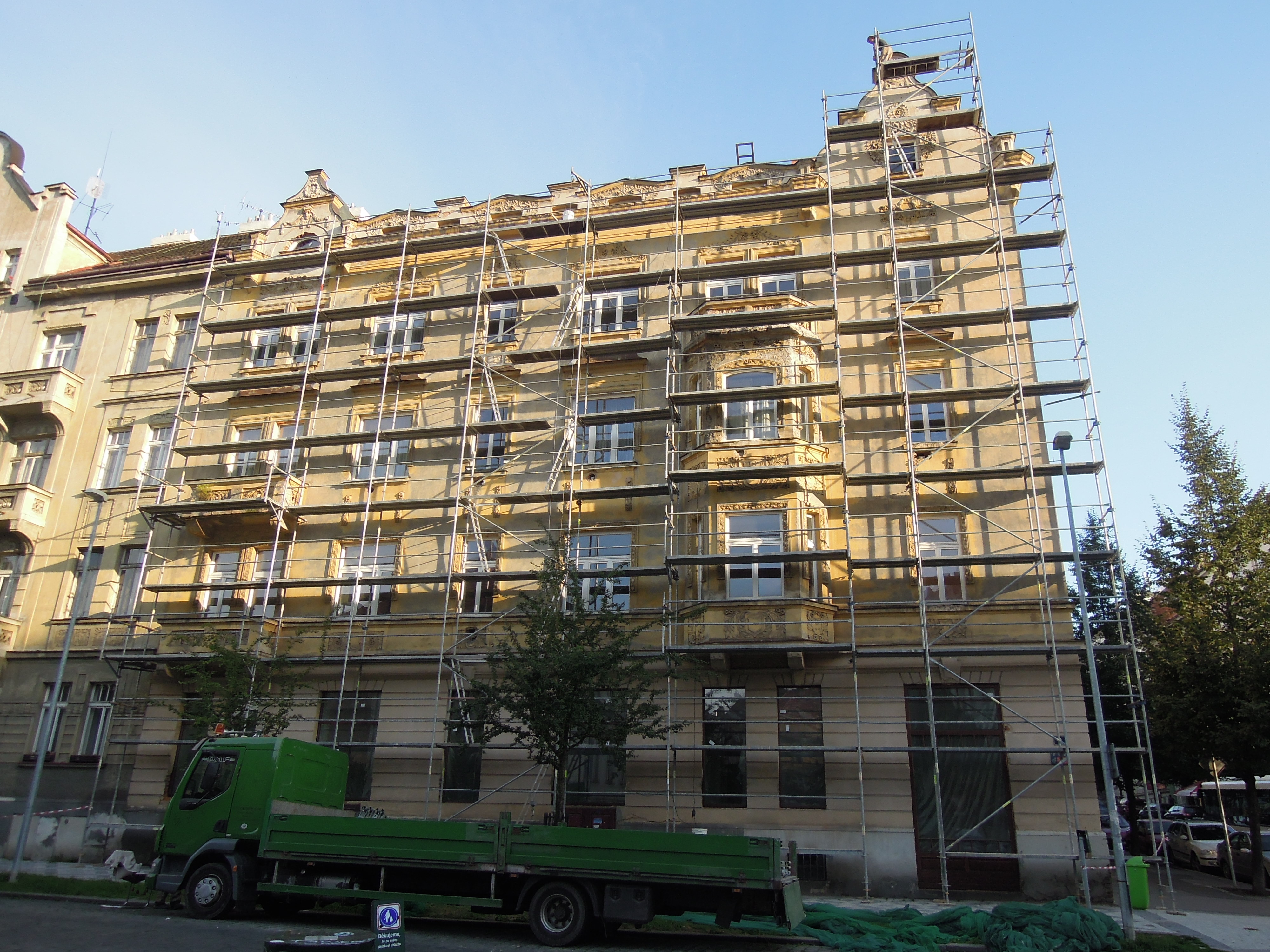 Perimont lešení - kompletní lešenářský servis foto 3