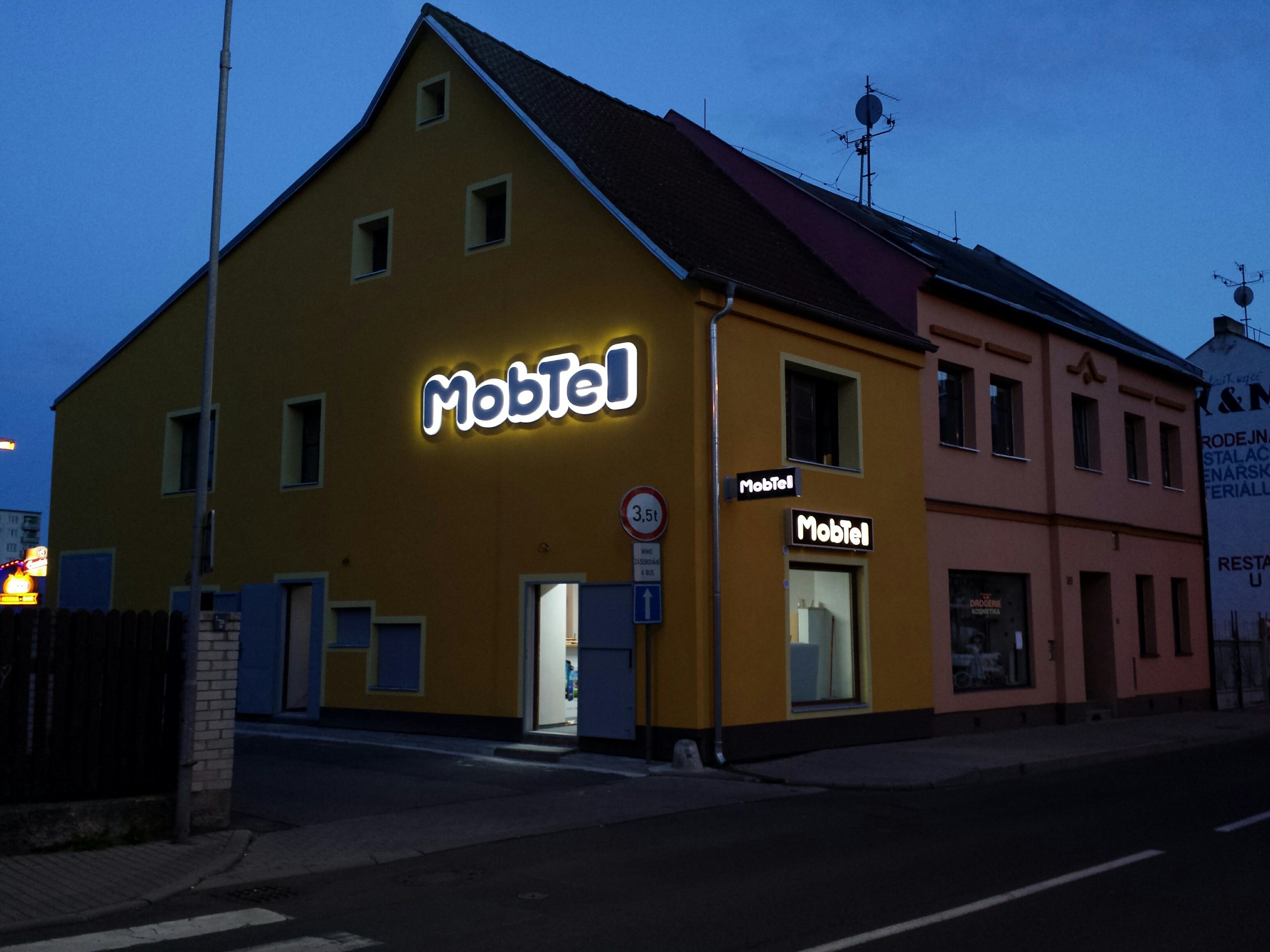 MobTel foto 4