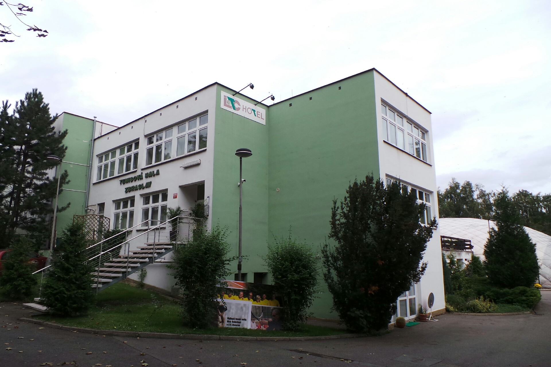 LAWN TENNIS CLUB ZBRASLAV