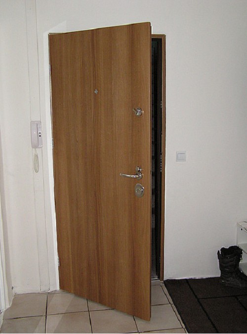 HT DVEŘE - Bezpečnostní dveře foto 3