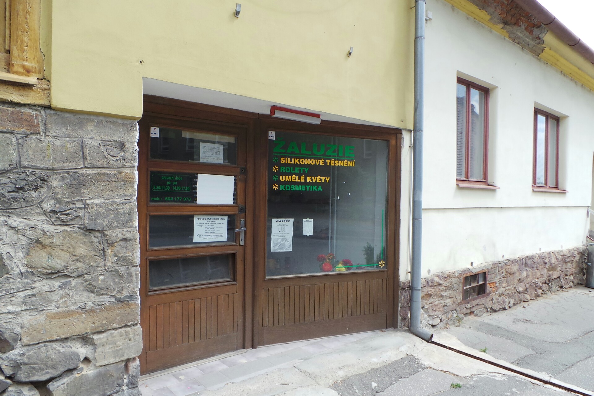 Jiří Kouřil - žaluzie a doplňky foto 1