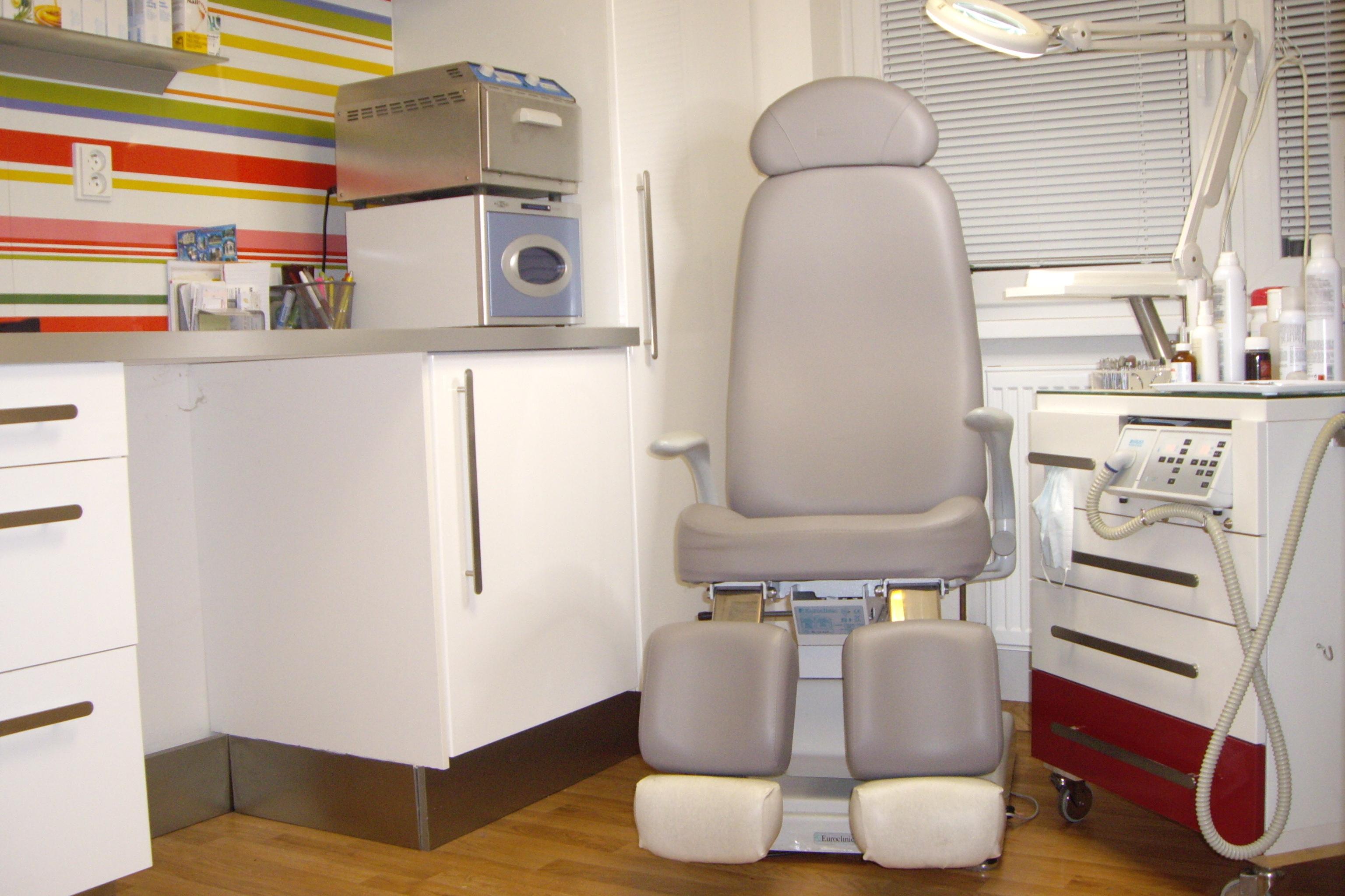 Zdravotní přístrojová pedikúra - Mgr. Ivana Nováková