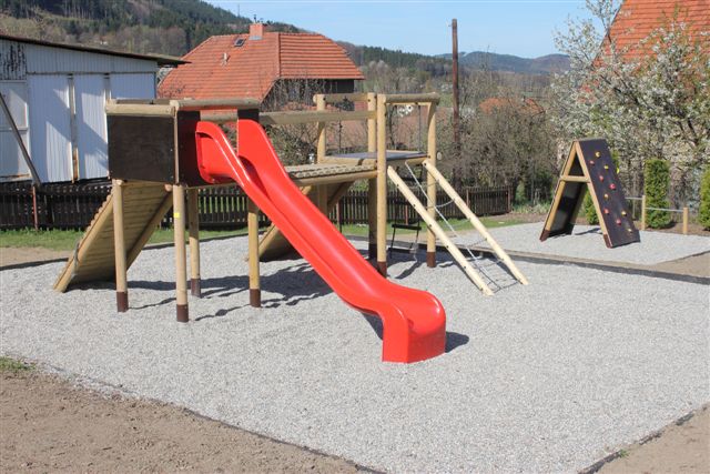 REVO dětská hřiště foto 2