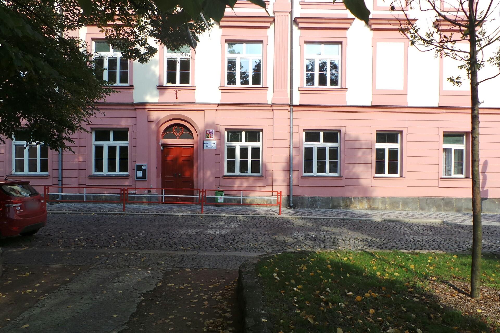 Základní škola Stará Boleslav, Brandýs nad Labem - Stará Boleslav, Jungmannova 164, okres Praha - východ