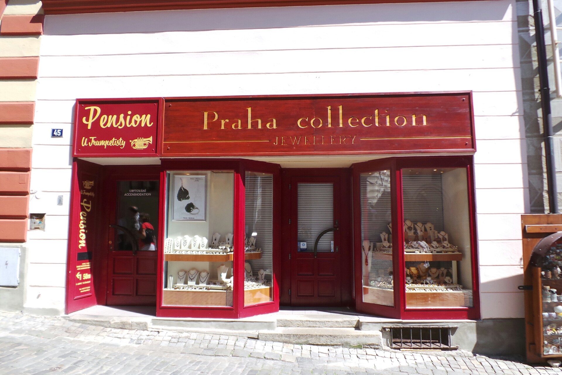 PRAHA-COLLECTION, s.r.o.