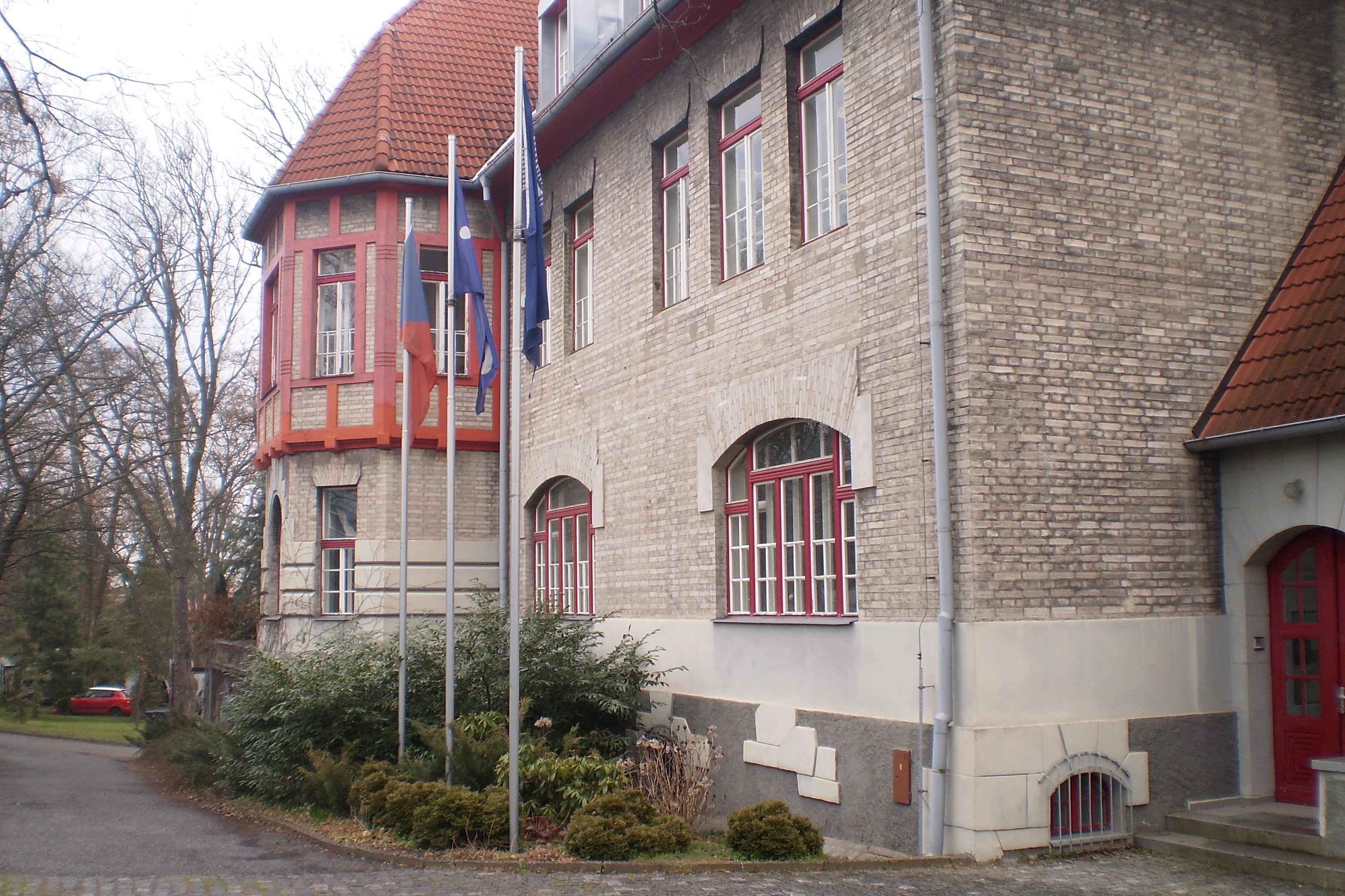 HOME 4 PEOPLE - ANGEL