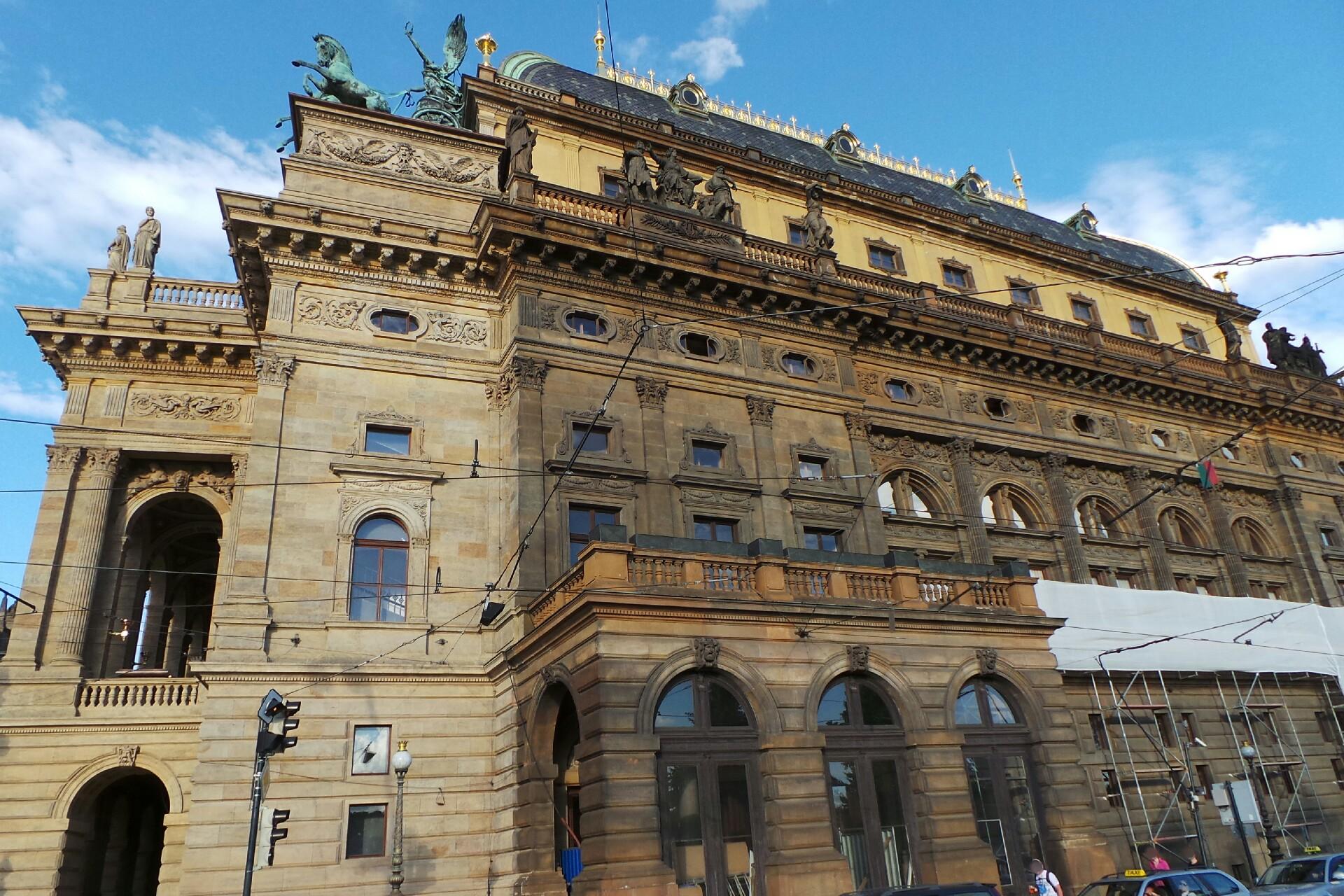 Národní divadlo foto 2