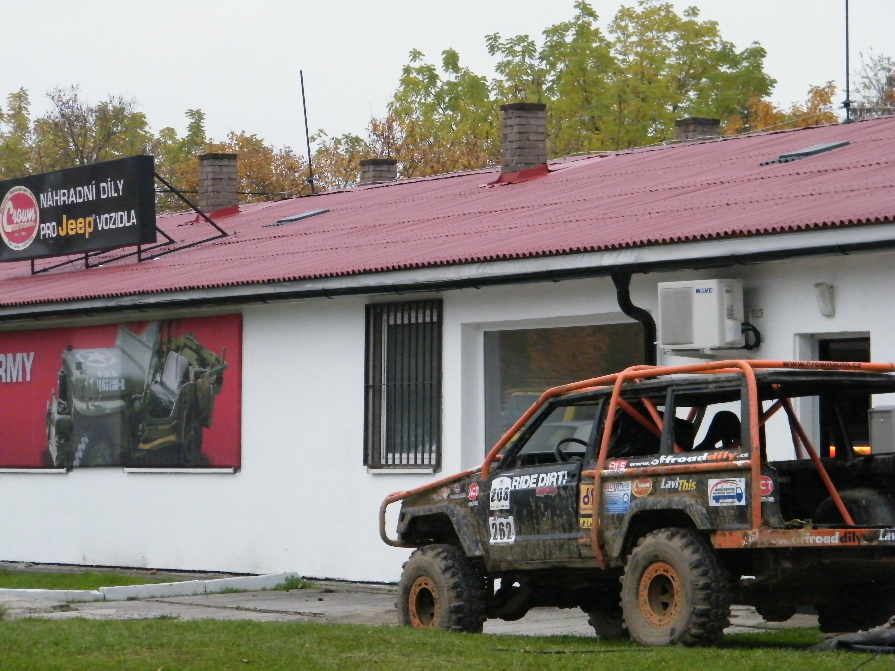 Crown (RDR) Automotive Sales International s.r.o.