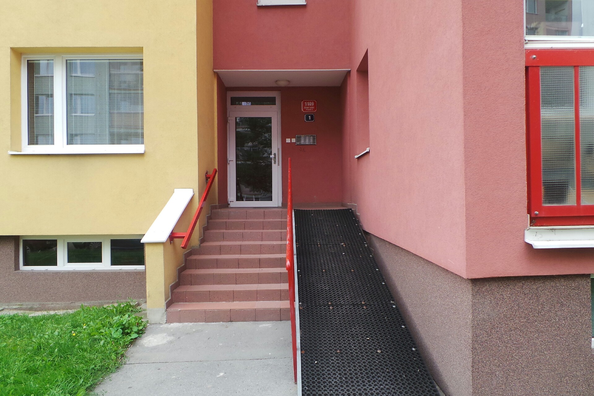 SO - VA Praha, s.r.o., o.p.s.