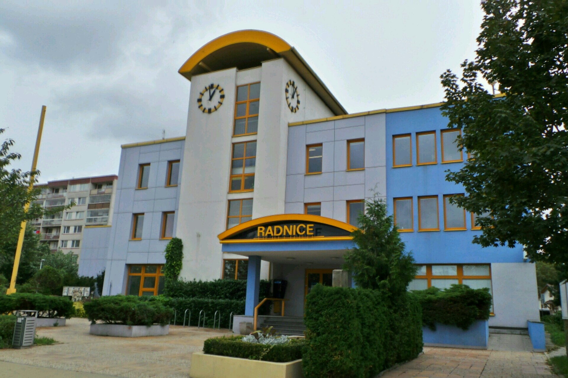 ÚMČ Praha 18 - Odbor hospodářské správy a investic