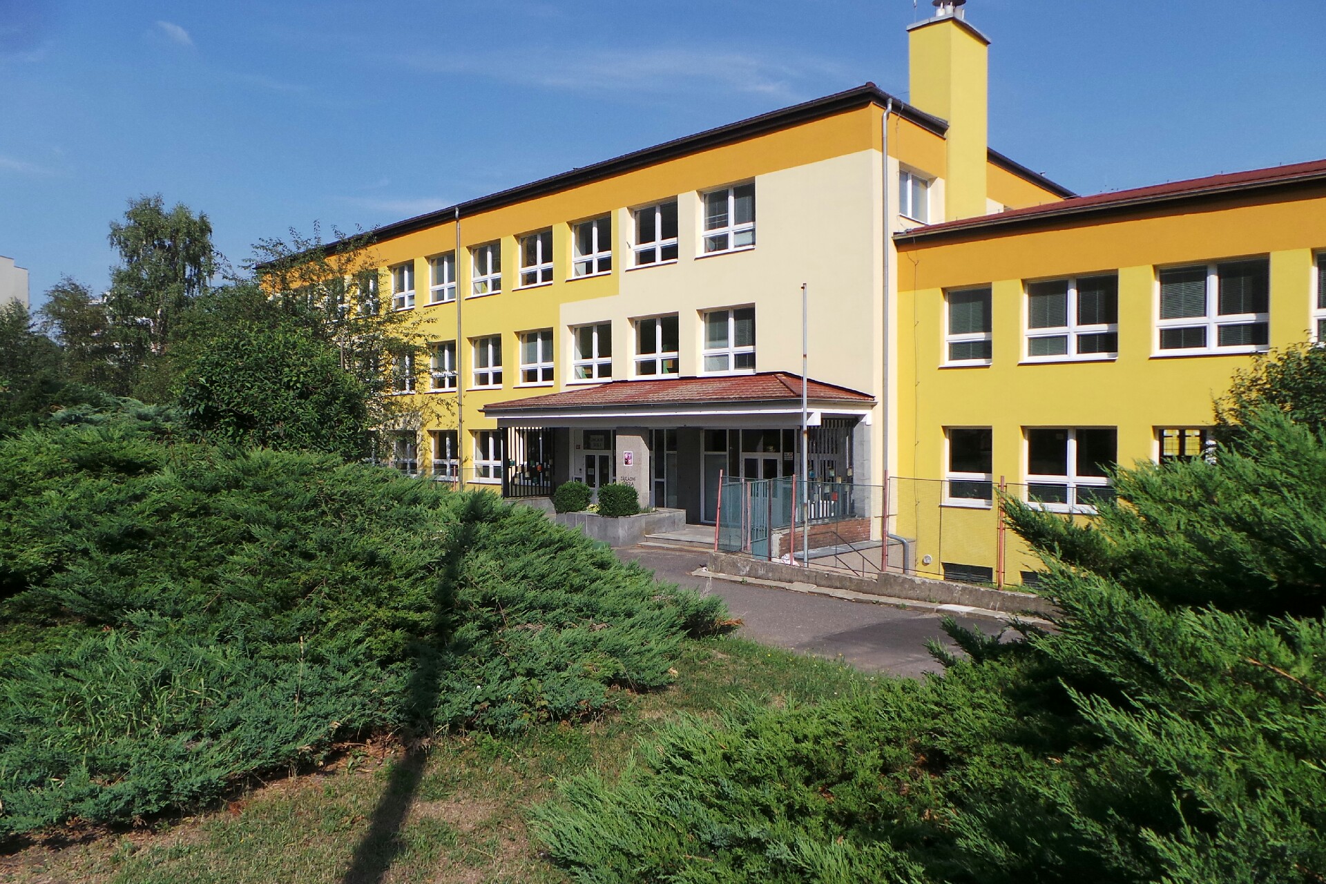 ZŠ Osek, Hrdlovská