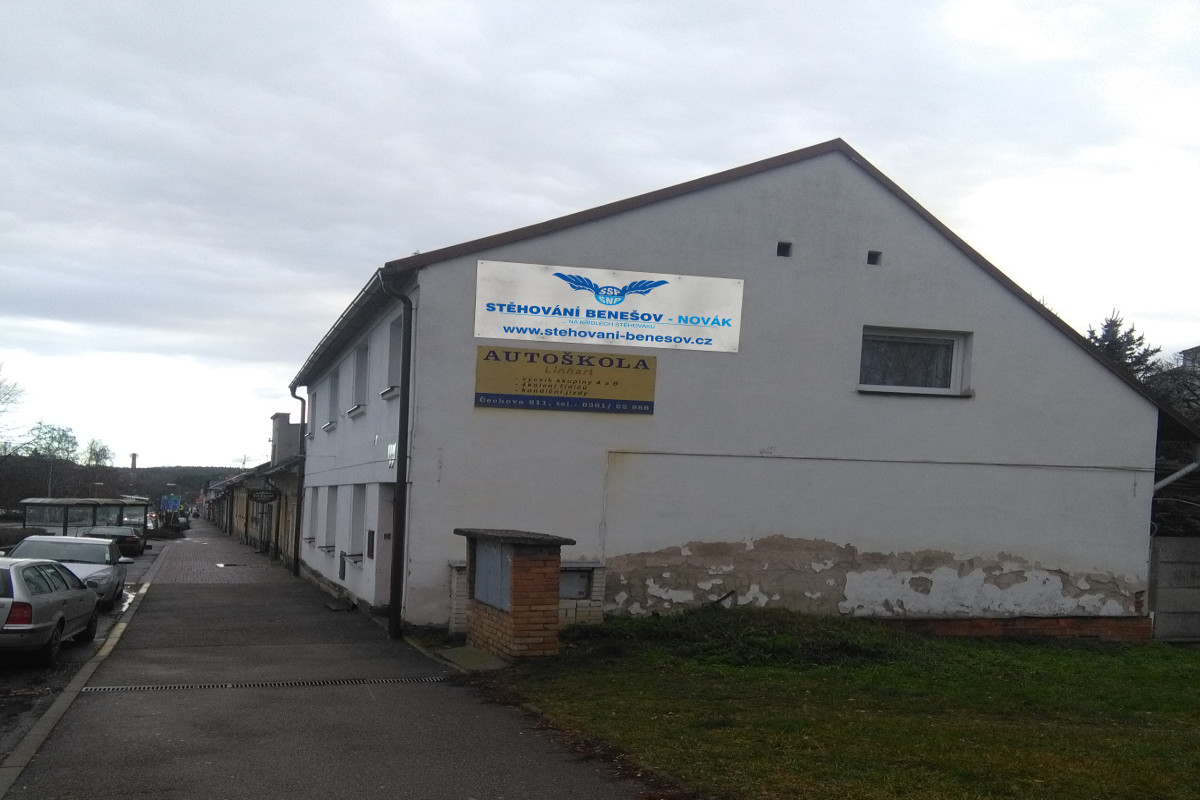 STĚHOVÁNÍ BENEŠOV - NOVÁK