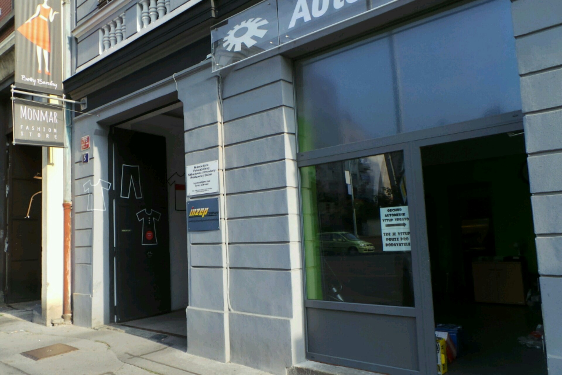 MONMAR fashion STORE foto 1