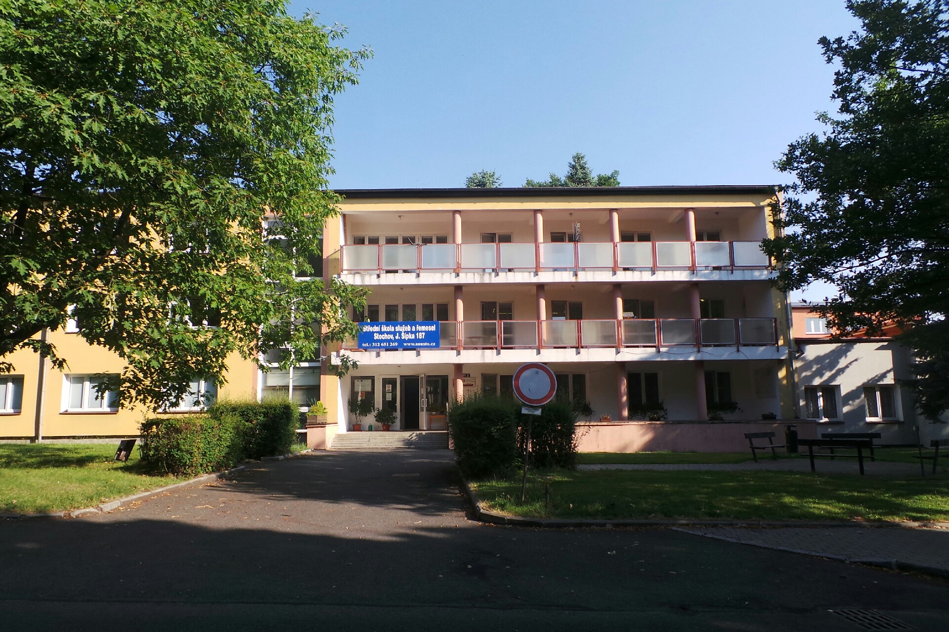 Střední škola služeb a řemesel Stochov