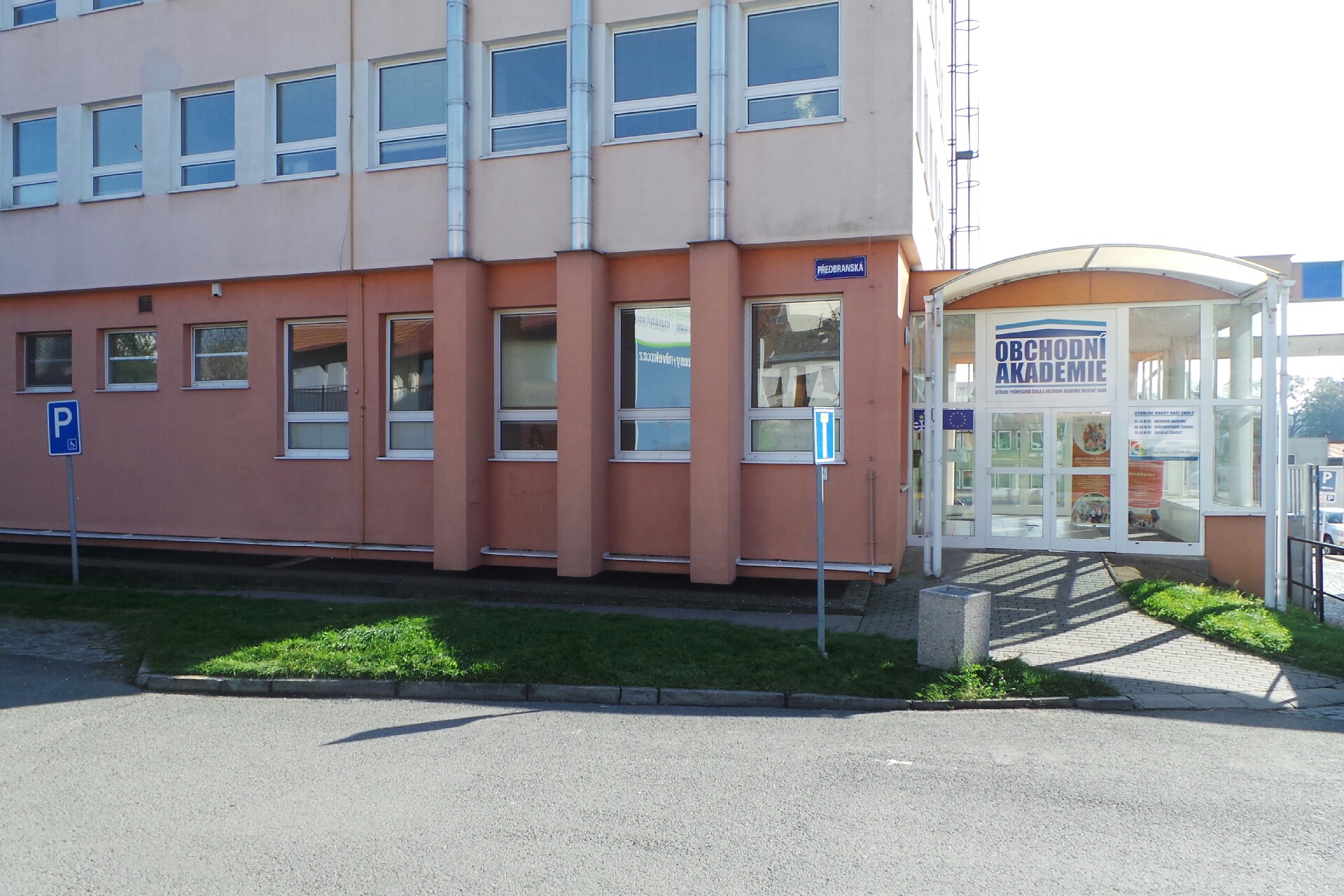 Střední průmyslová škola a Obchodní akademie Uherský Brod