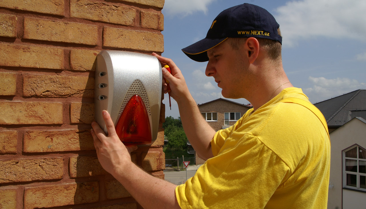 NEXT bezpečnostní dveře foto 3