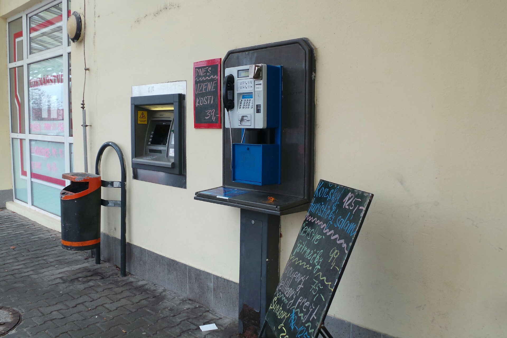 Bankomat České spořitelny