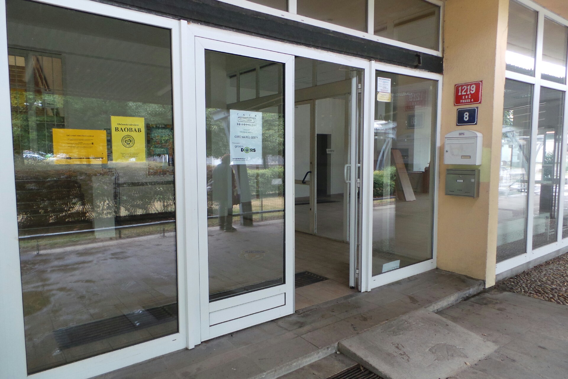 Institut Nadace na ochranu zvířat, o.p.s.