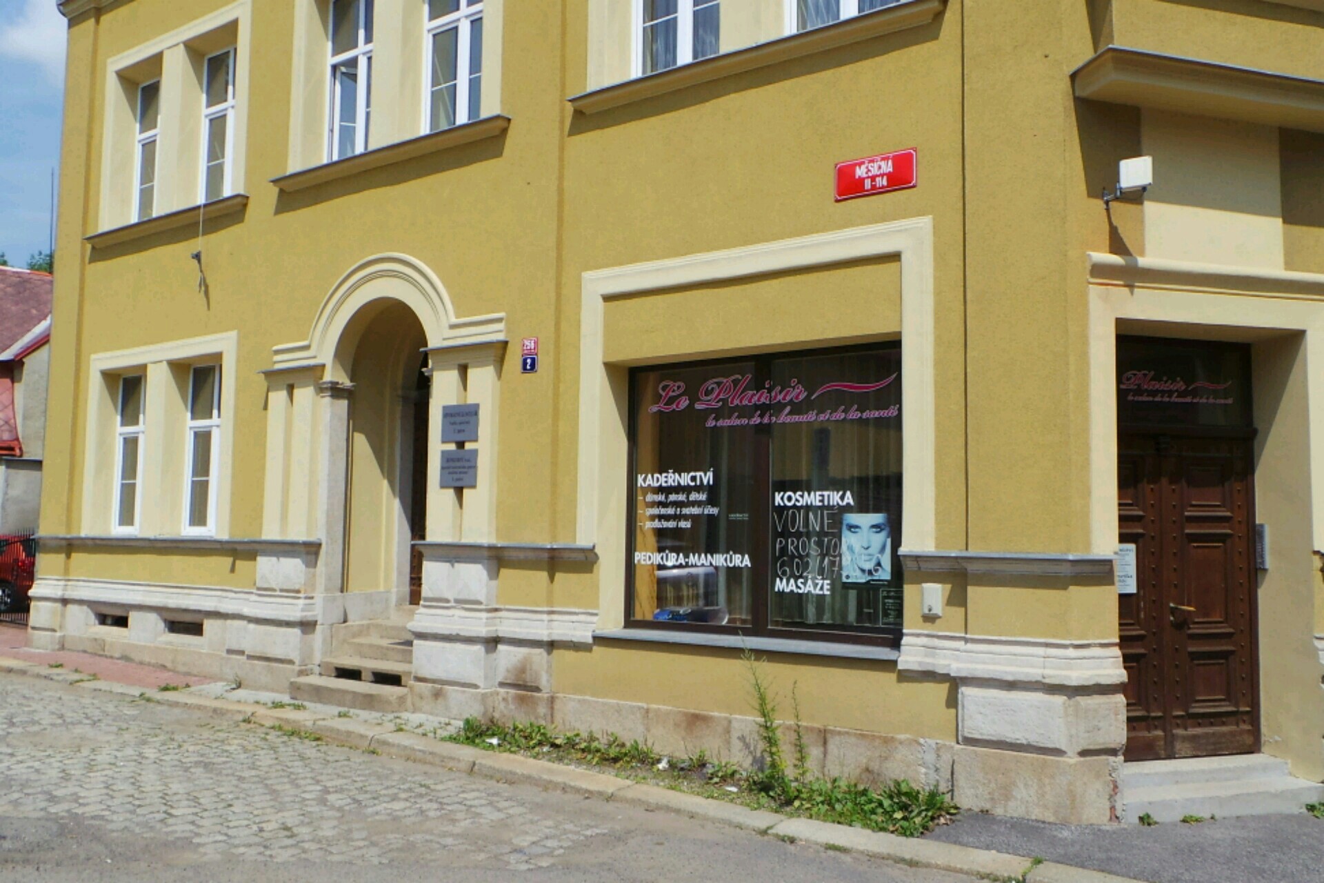 Mgr. Lenka Vitebská