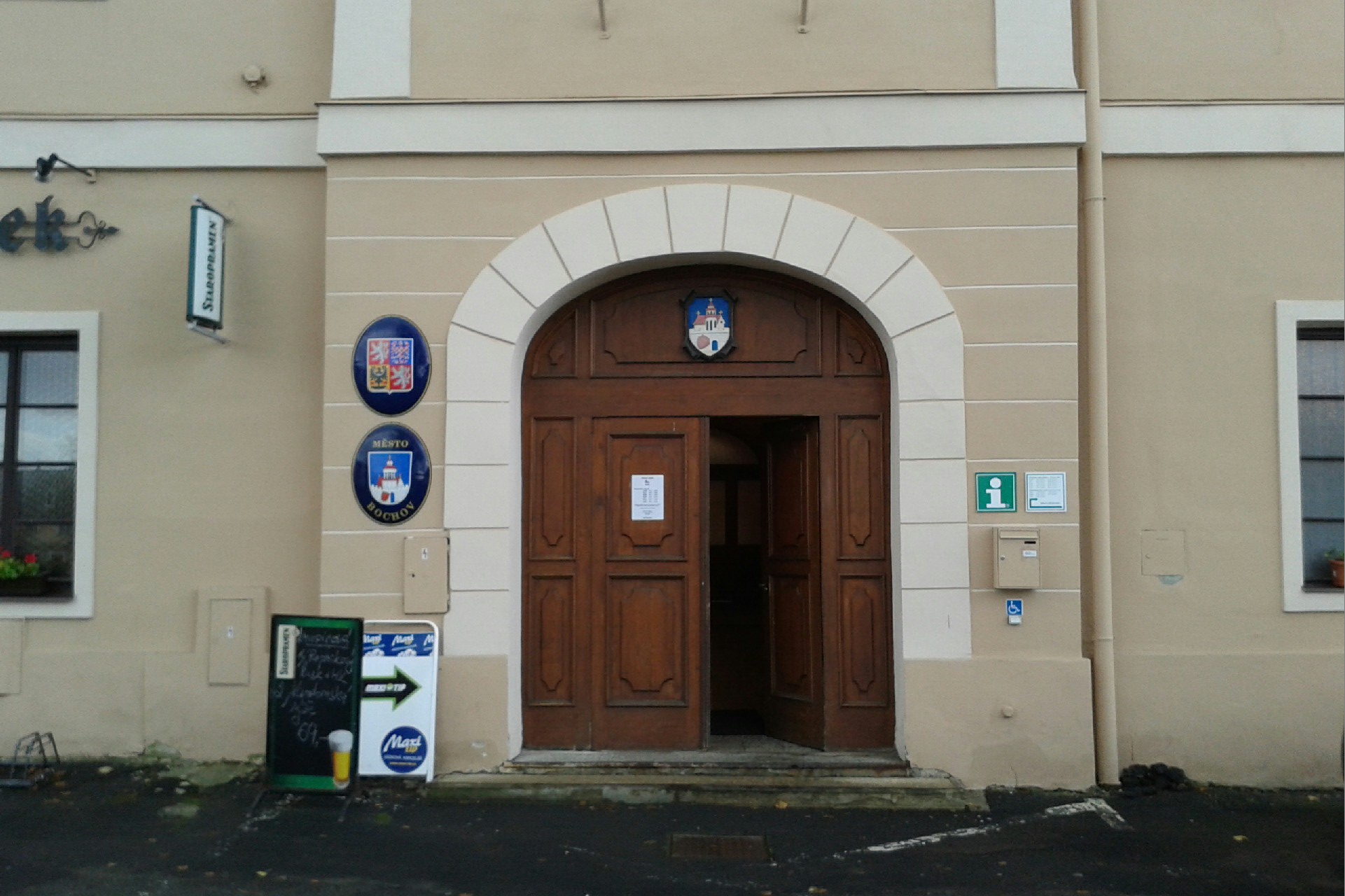 Bochov - městský úřad