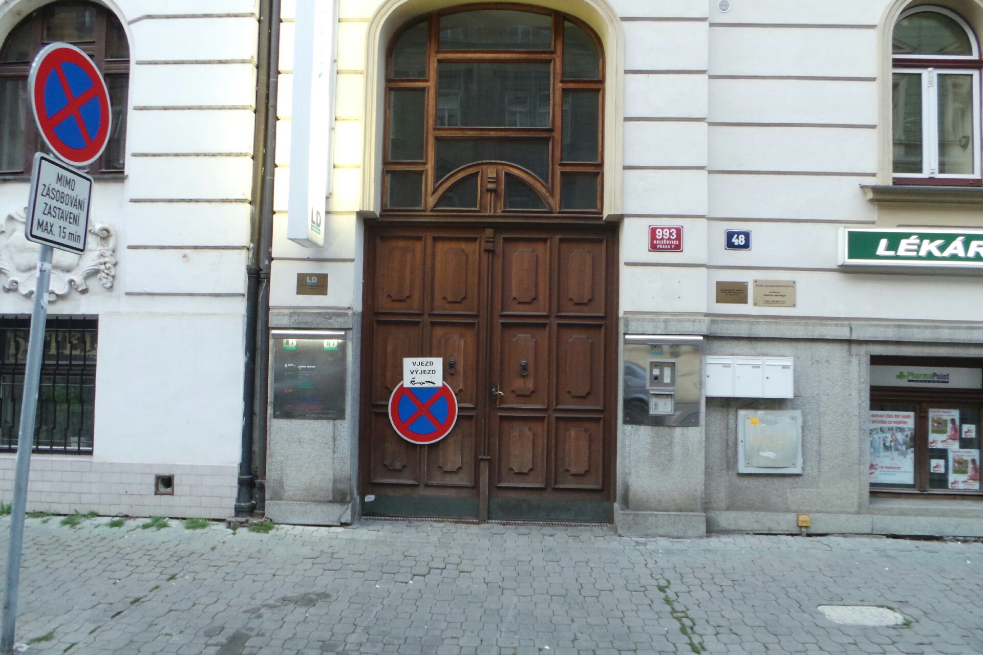 MUDr. Zdeněk Bezvoda