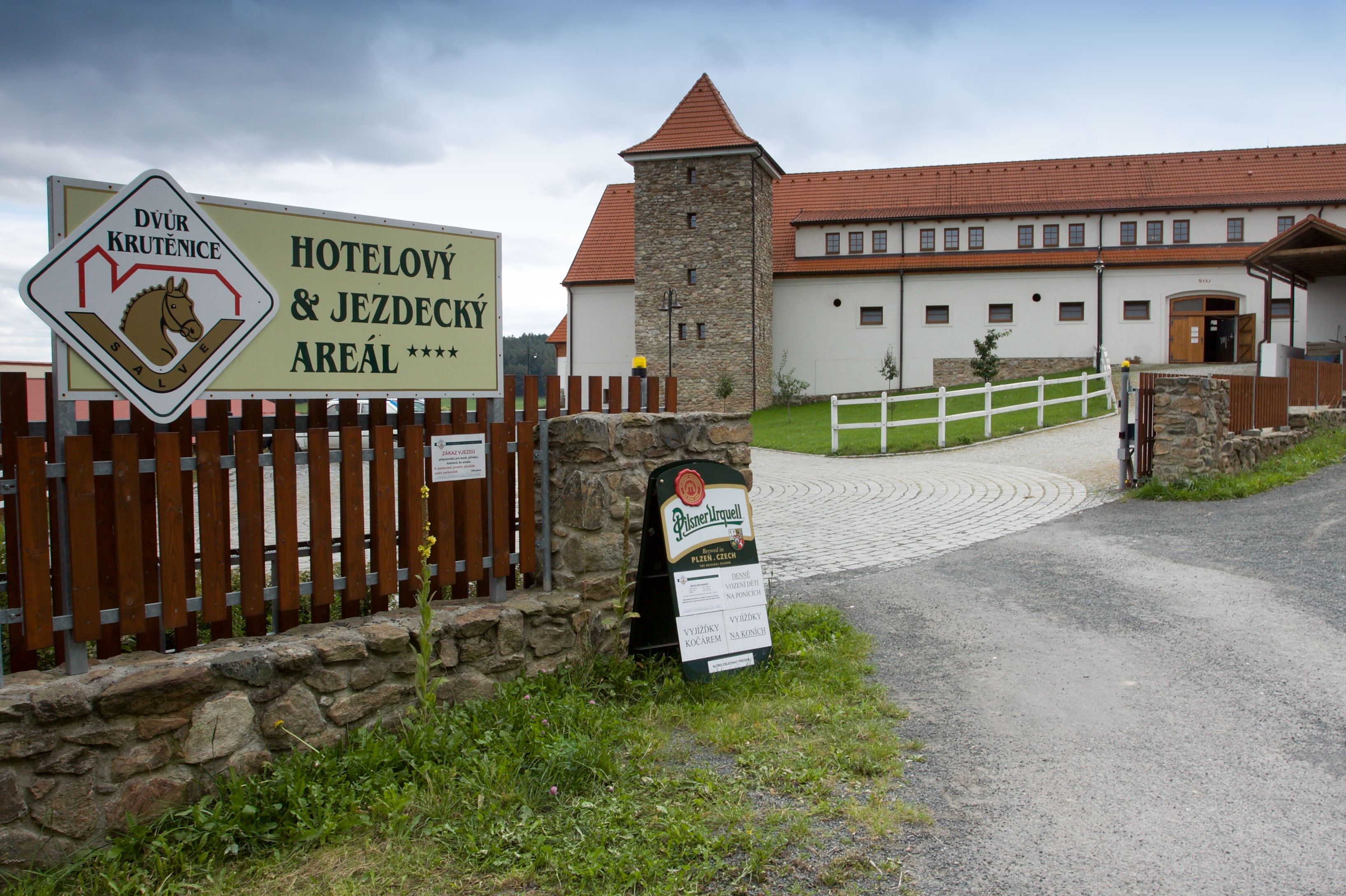 Hotel Dvůr Krutěnice foto 2