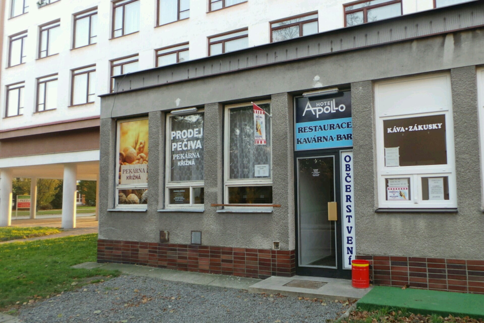 Restaurace a bar hotelu Apollo