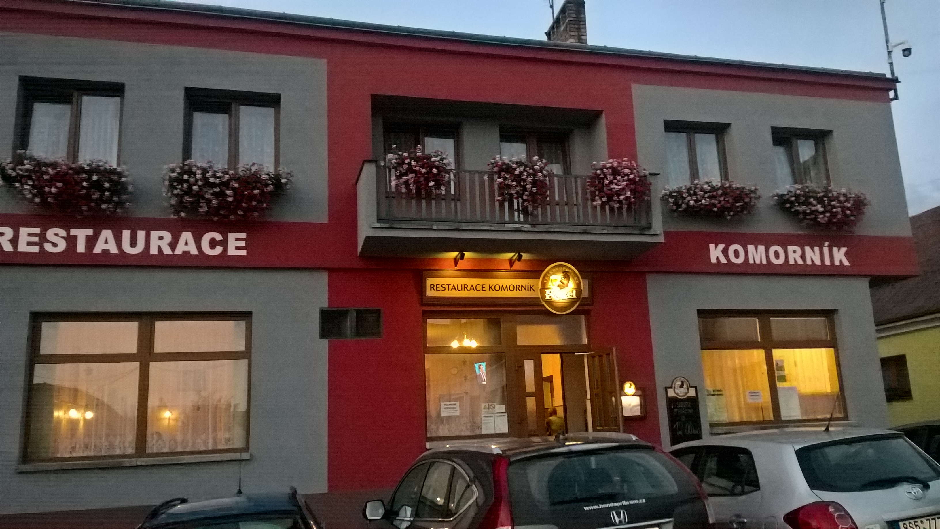 Hotel a restaurace Komorník