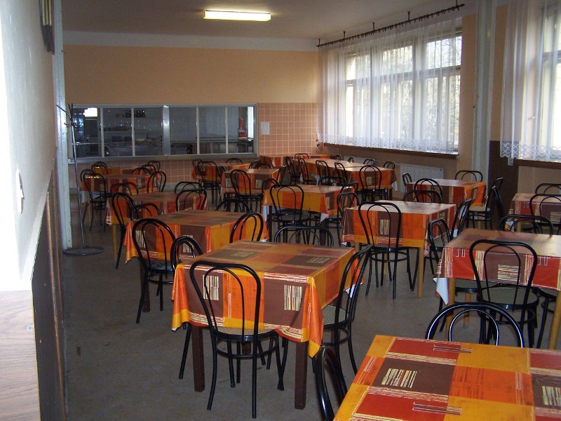 SOU Dubská - Školní jídelna foto 2