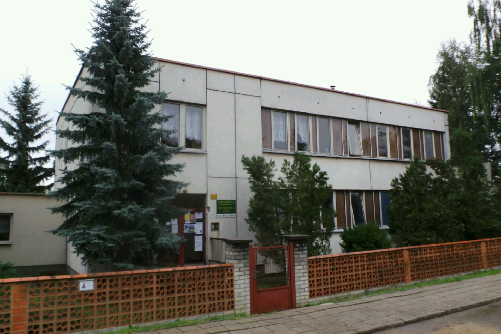 11. MŠ - Hradiště