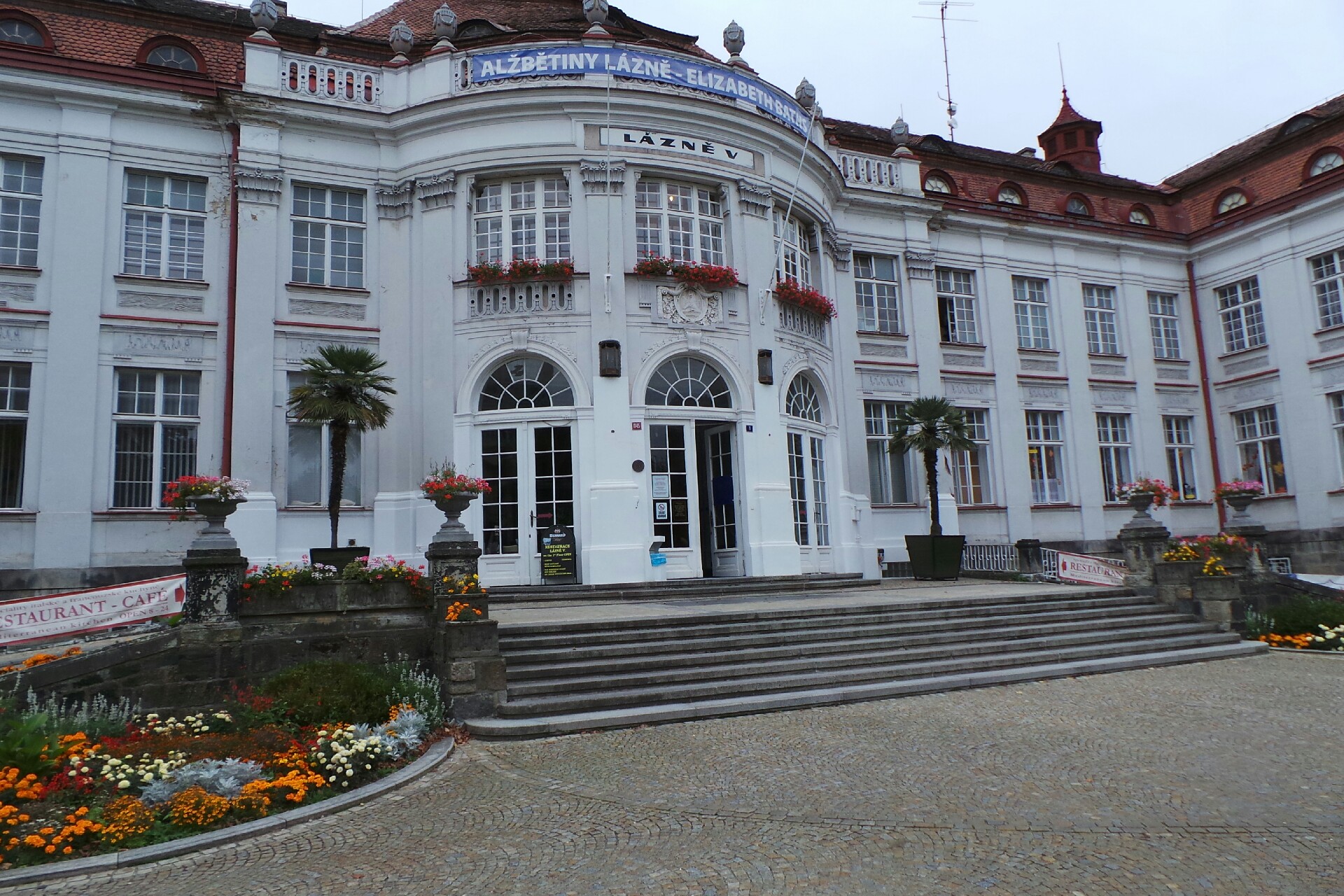 Plavecký bazén Alžbětiny Lázně