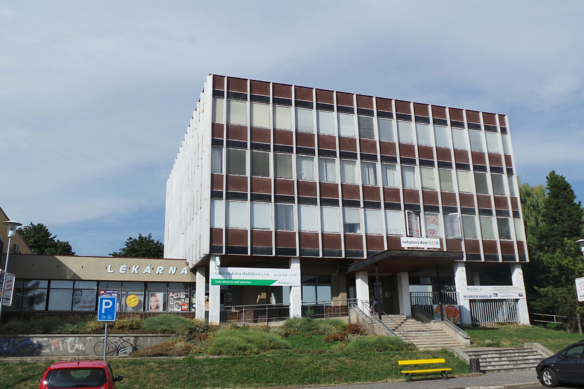 MUDr. Eva Hodačová