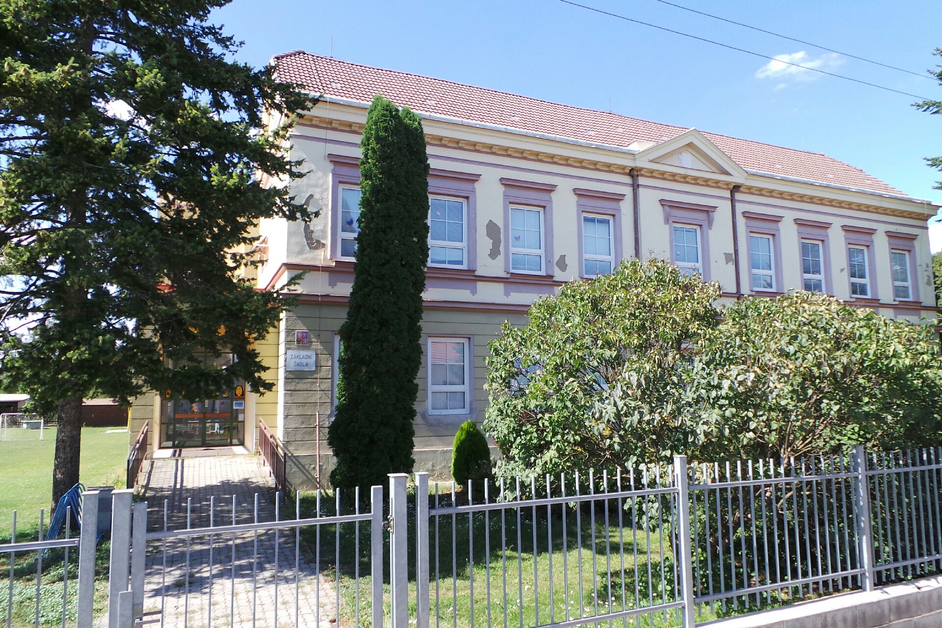 ZŠ a MŠ Petrov, okres Hodonín