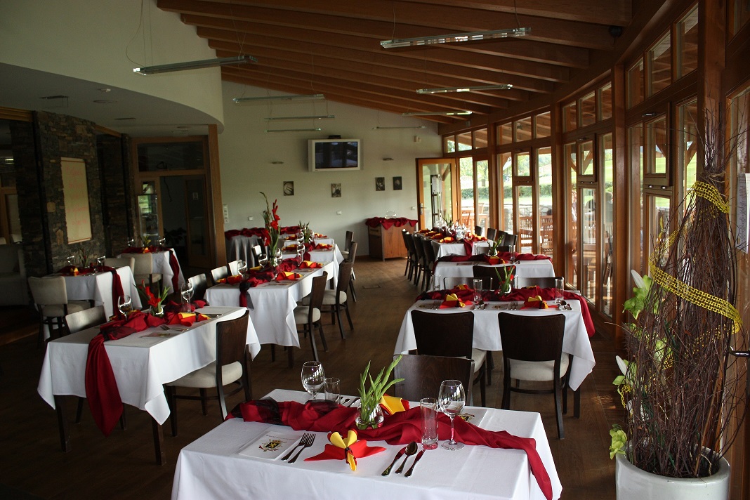Restaurace Golf Resort foto 4