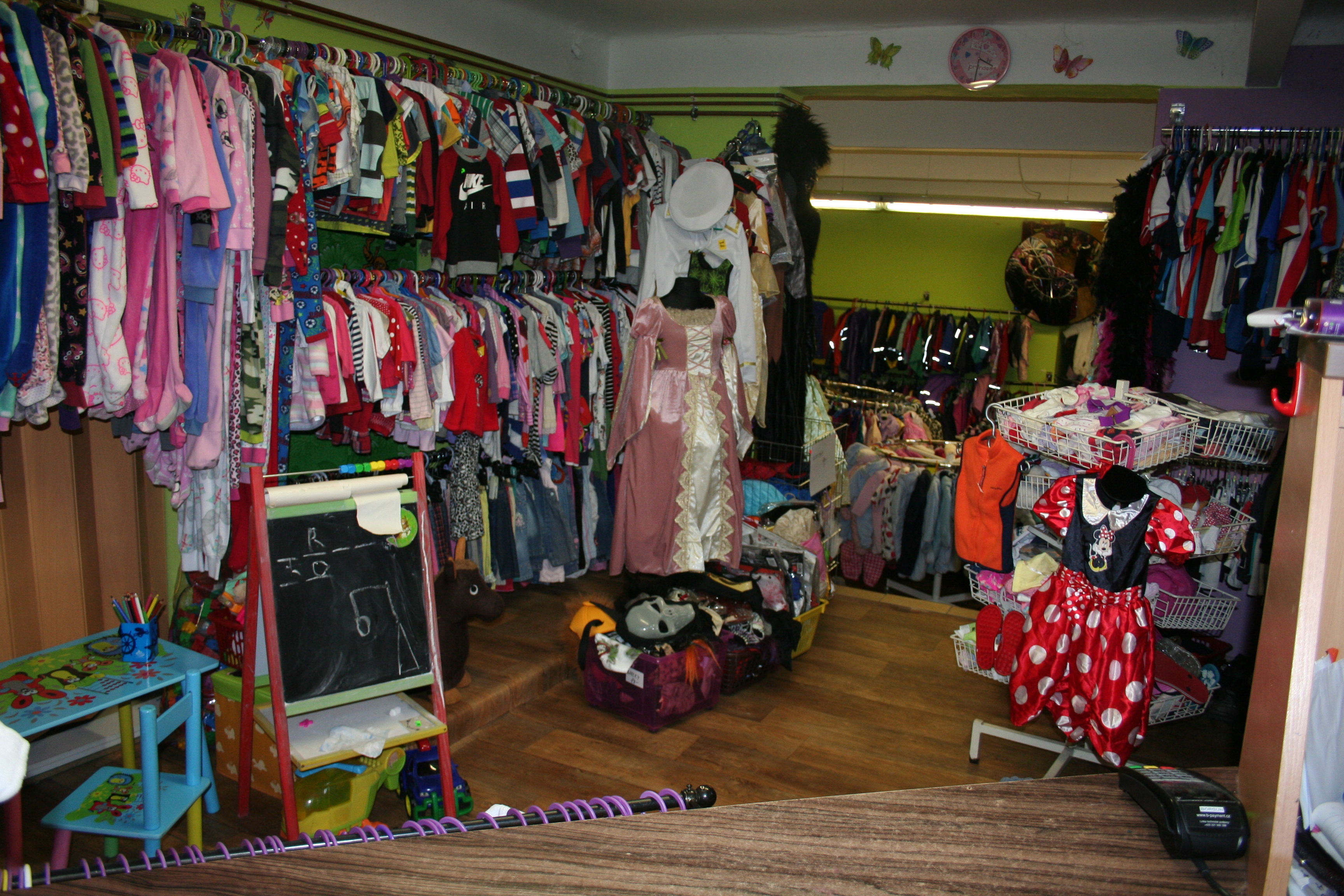 Dětský second hand Skácelova foto 3