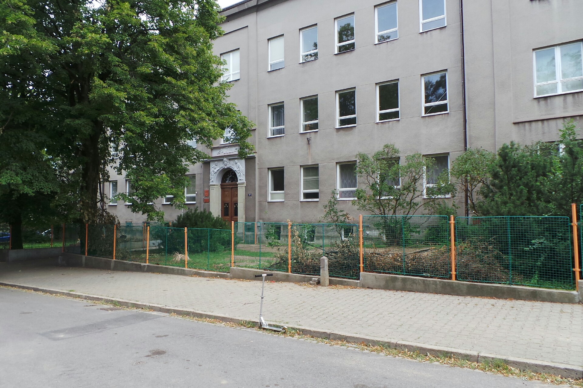 ZŠ Chrudim, Sladkovského