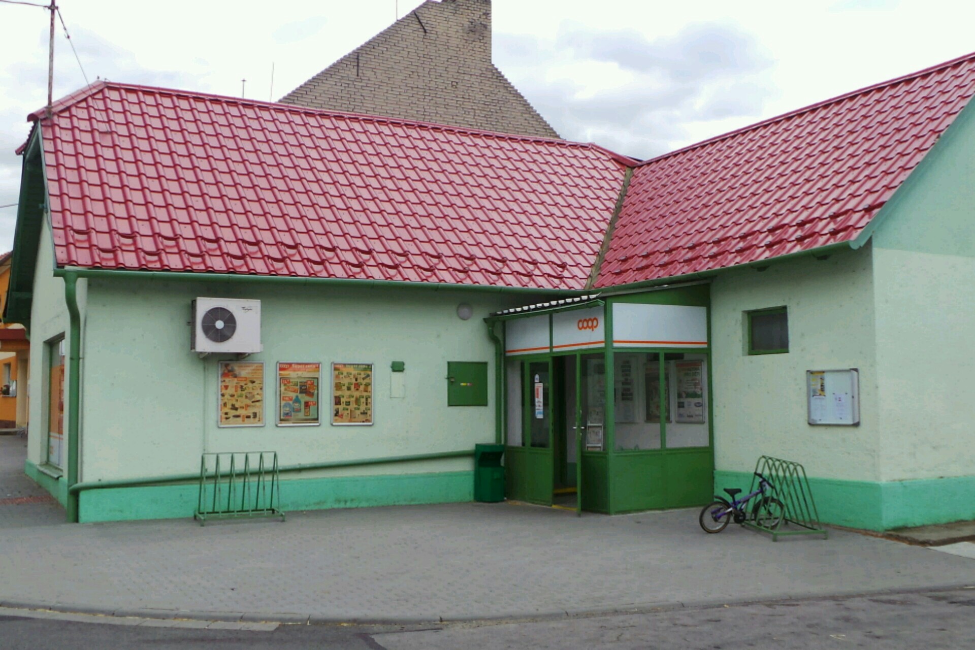 Jednota, spotřební družstvo v Hodoníně - COOP