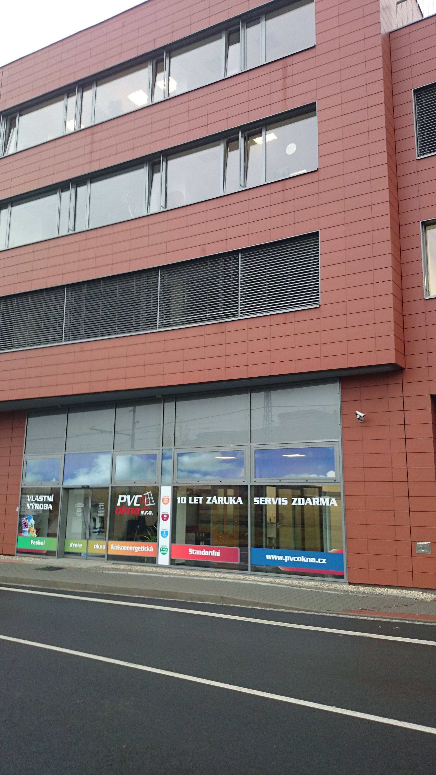 PVC OKNA s.r.o. - Plastová okna a dveře foto 3