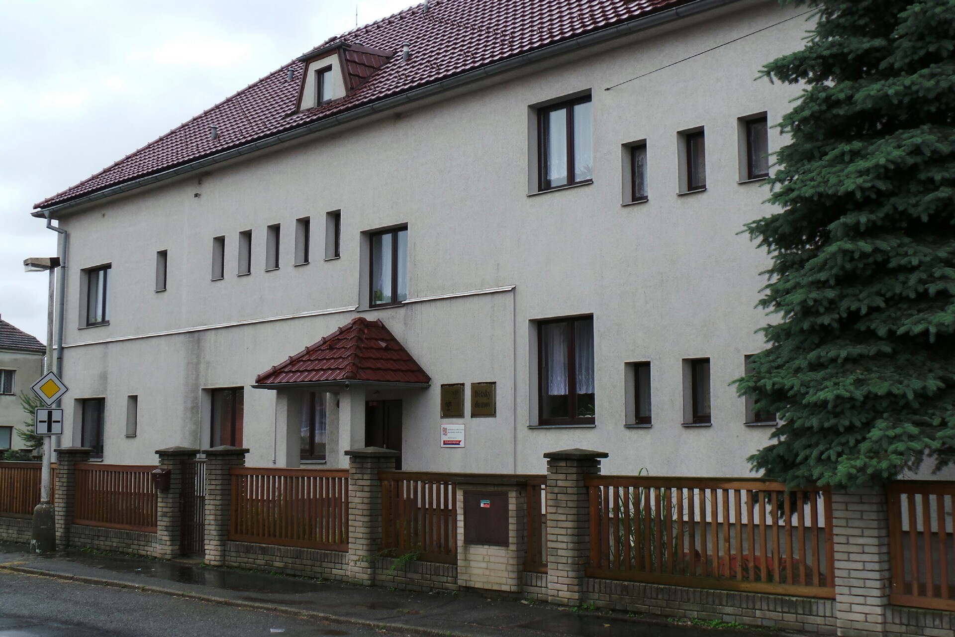 Dětský domov a Školní jídelna, Nové Strašecí, Okružní 647