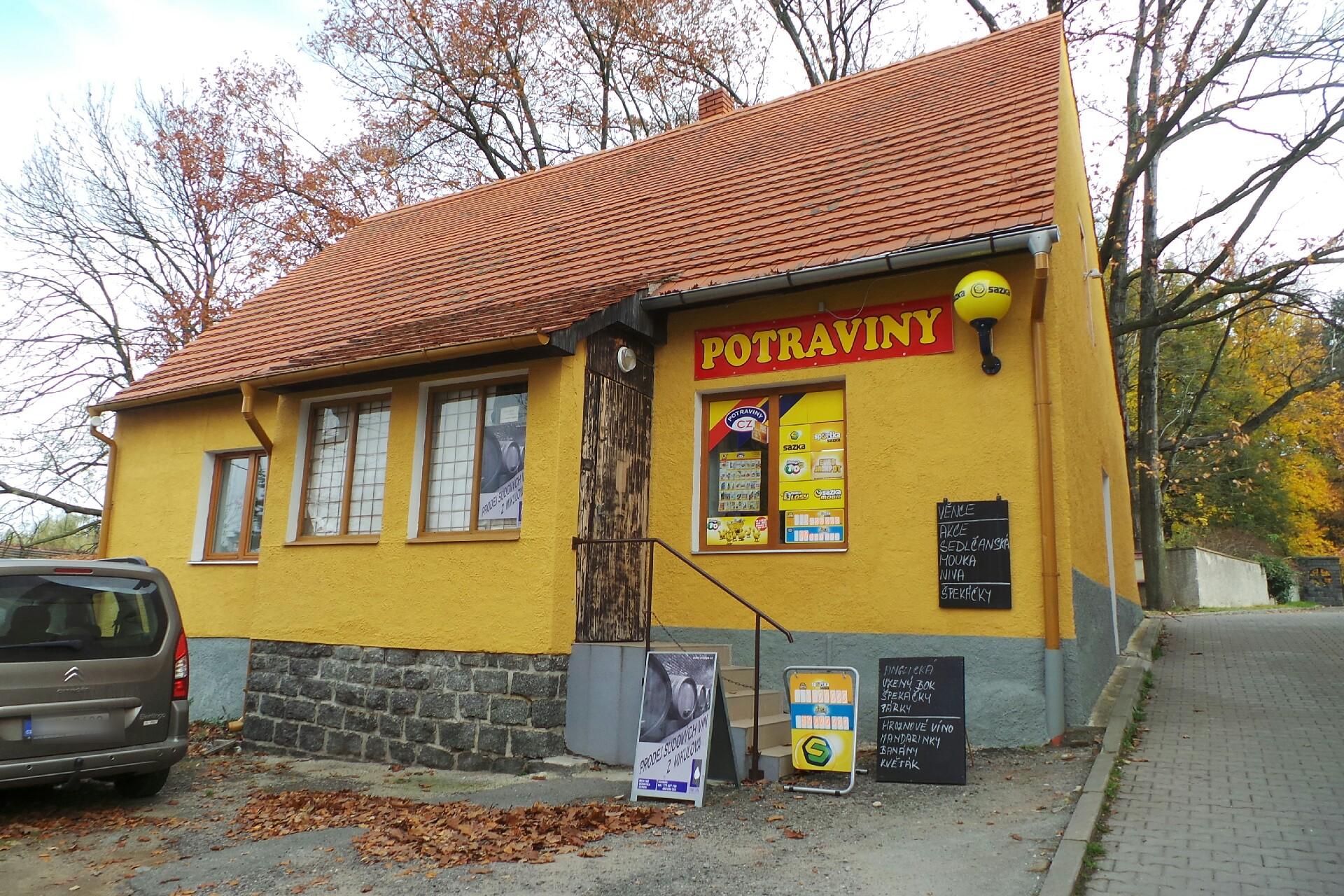 Potraviny Vrchotovy Janovice 48