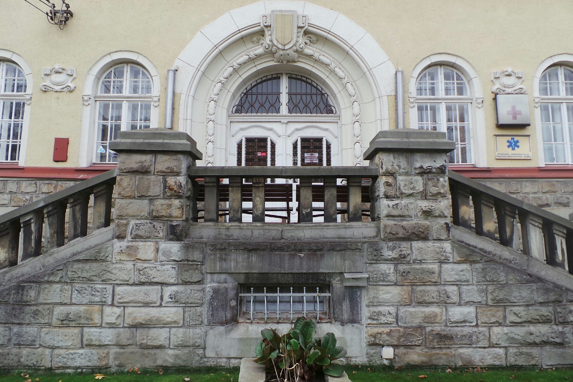 POLIKLINIKA JABLUNKOV, s.r.o.