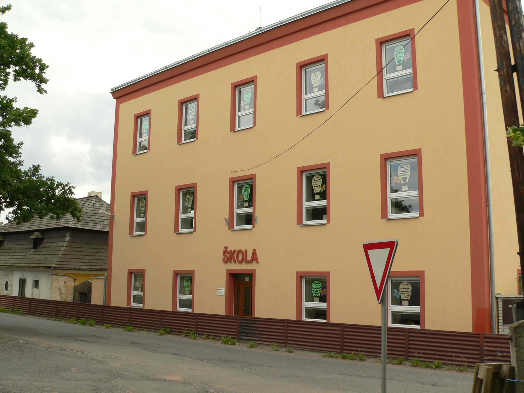 Základní škola a Mateřská škola Višňová, okres Příbram