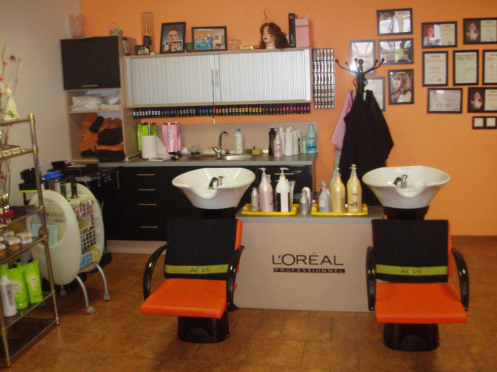 Kadeřnický salon M-HAIR foto 2