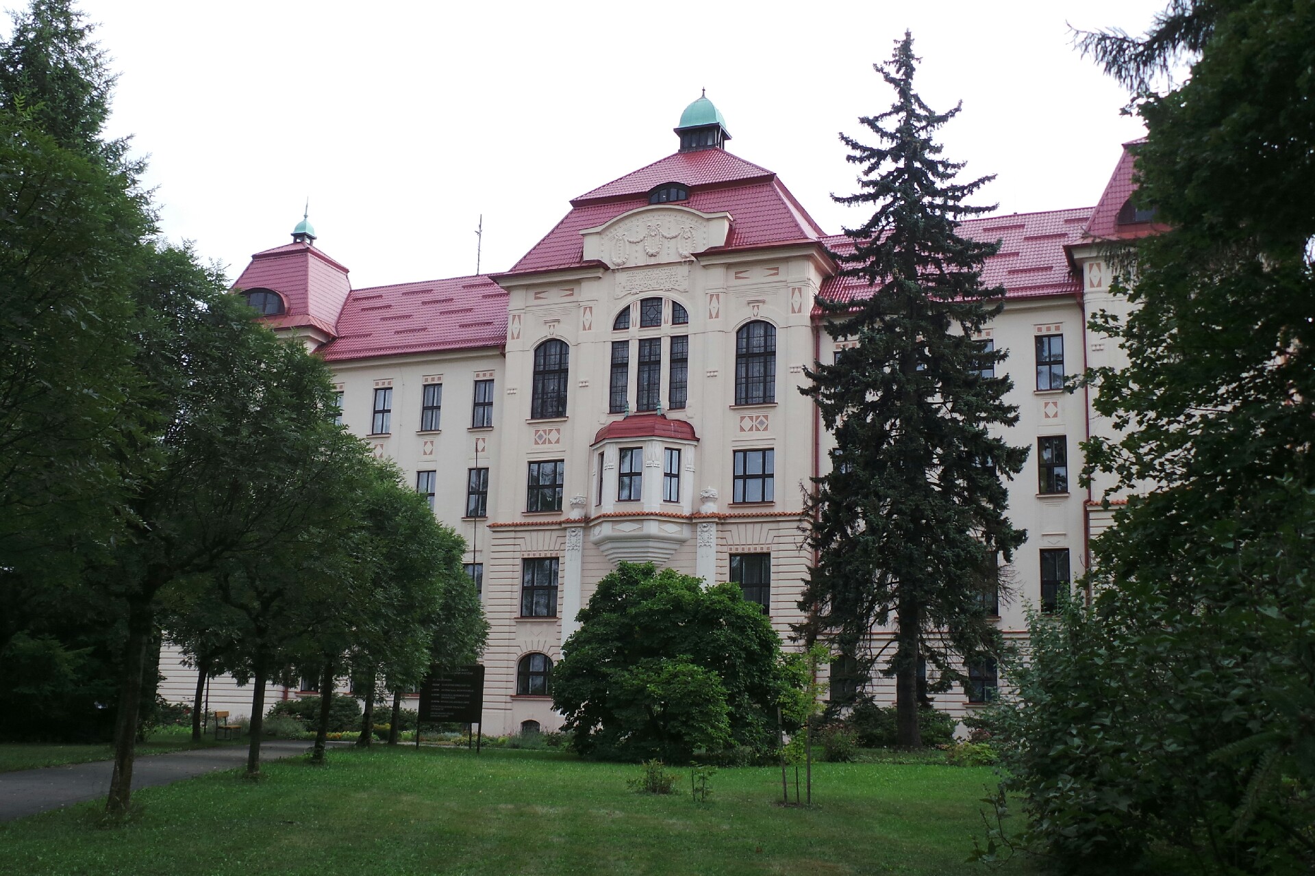 Mateřská škola, základní škola a střední škola pro sluchově postižené, Valašské Meziříčí, Vsetínská 454 - Speciálně pedagogické centrum