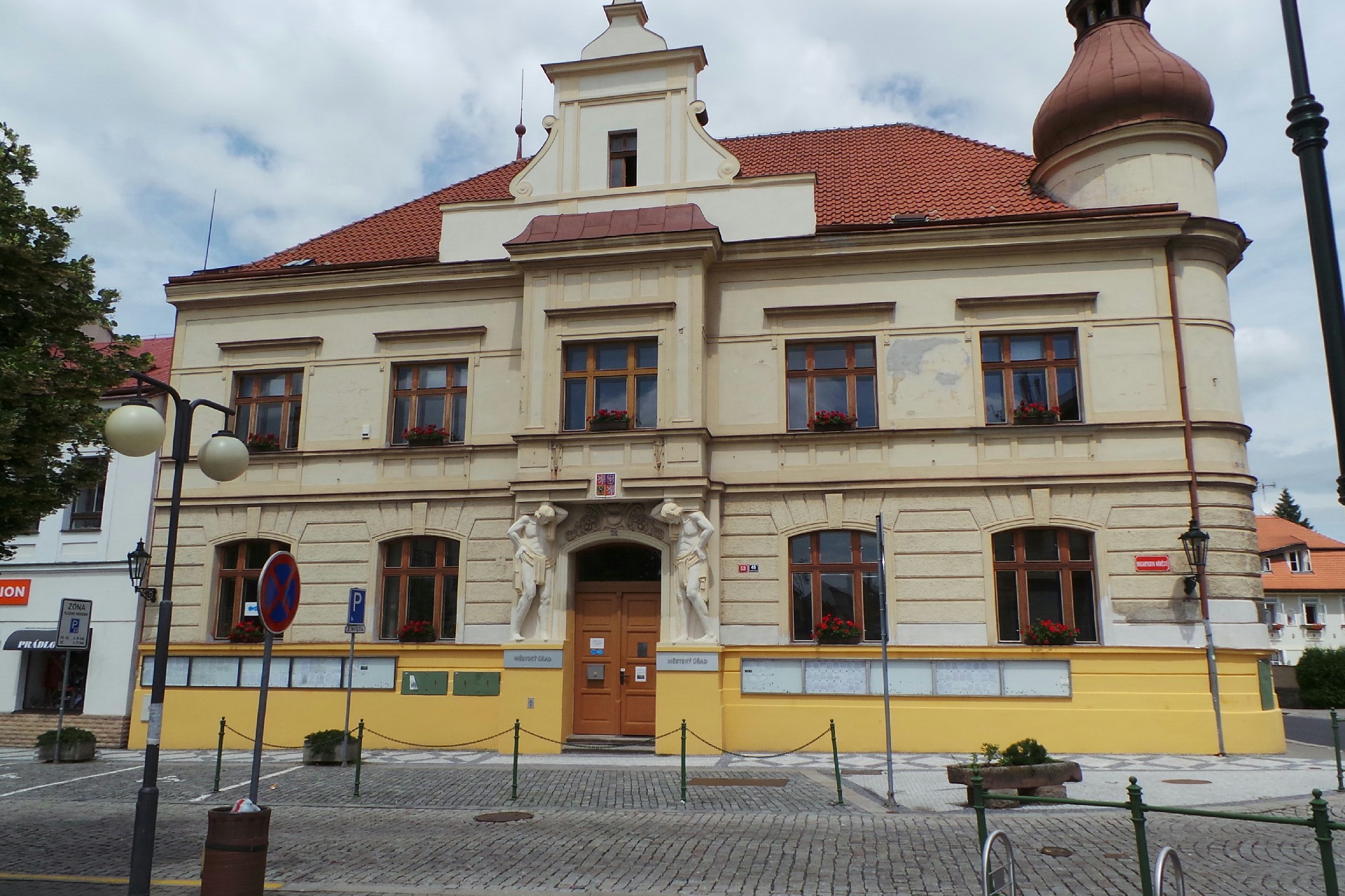 Městský úřad Říčany