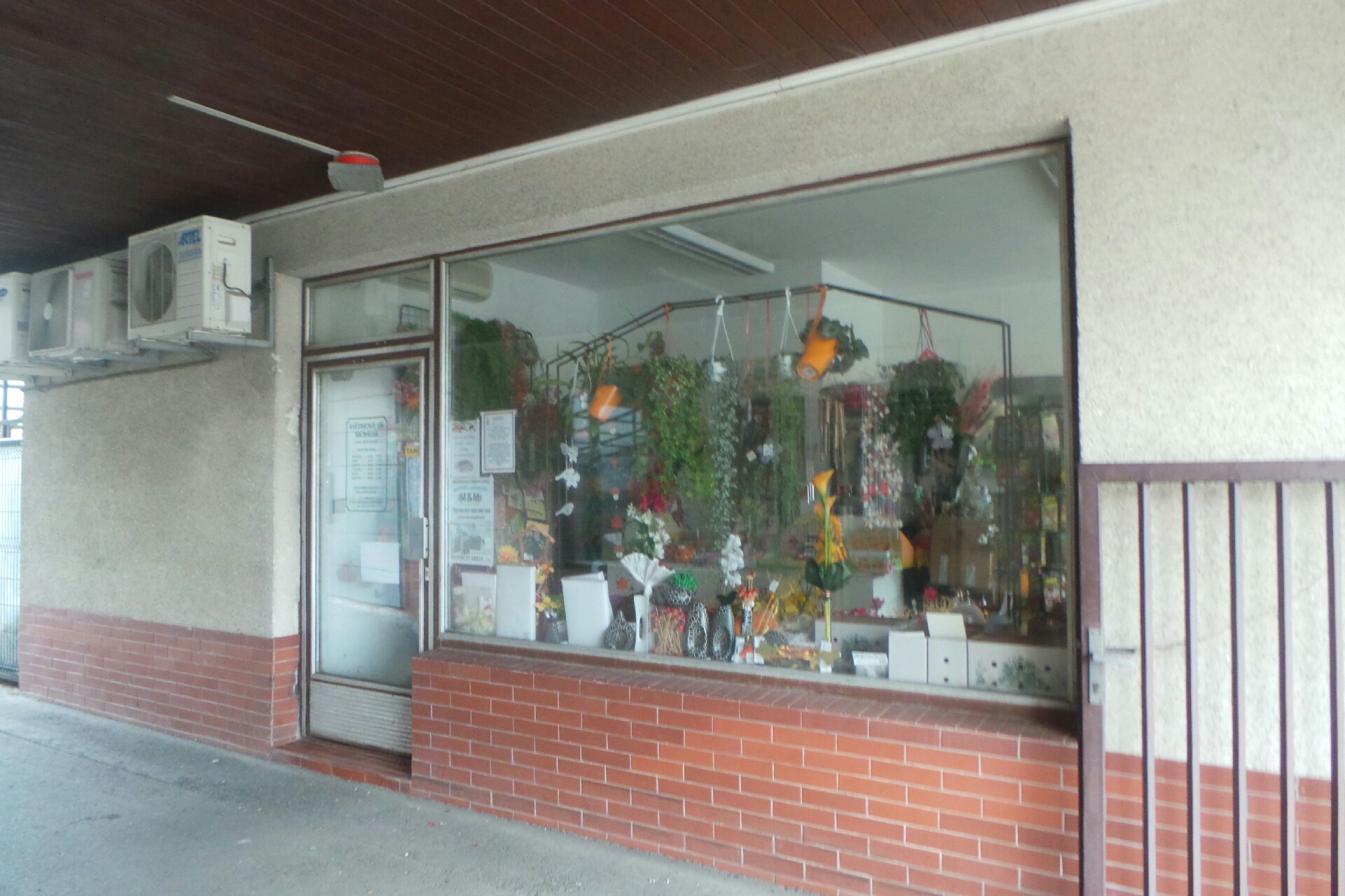 Květinová síň Bromelia