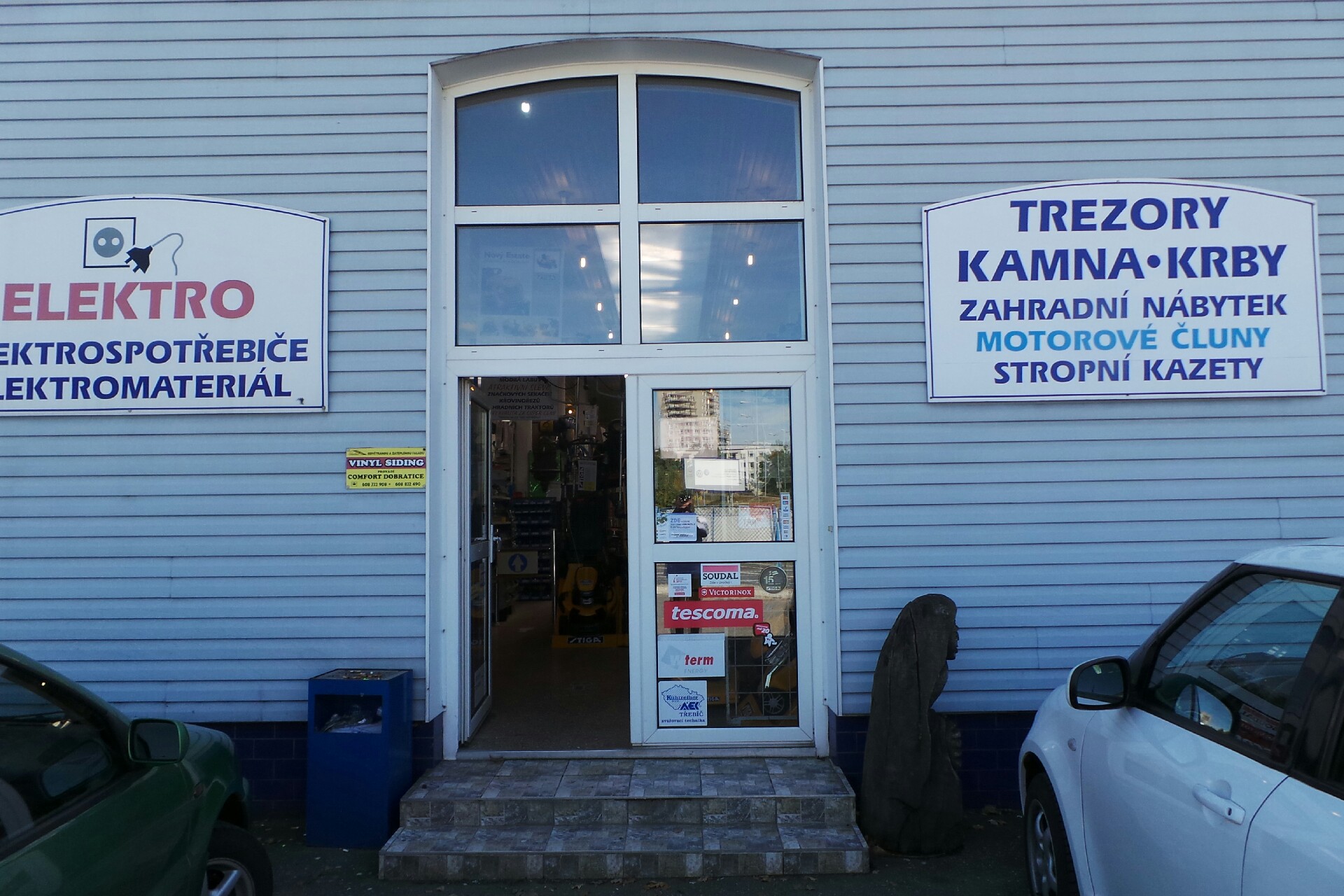 Nákupní centrum Modrá Labuť s.r.o.