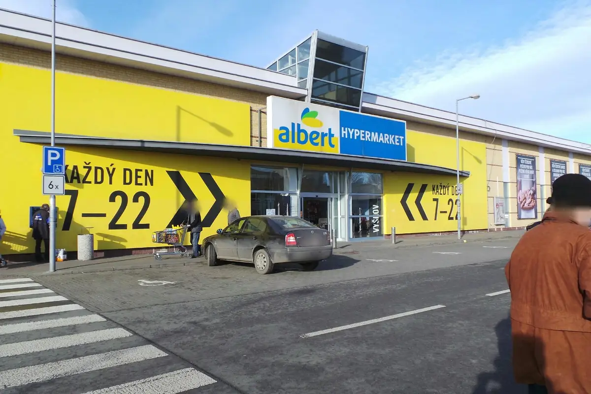 Albert Hypermarket